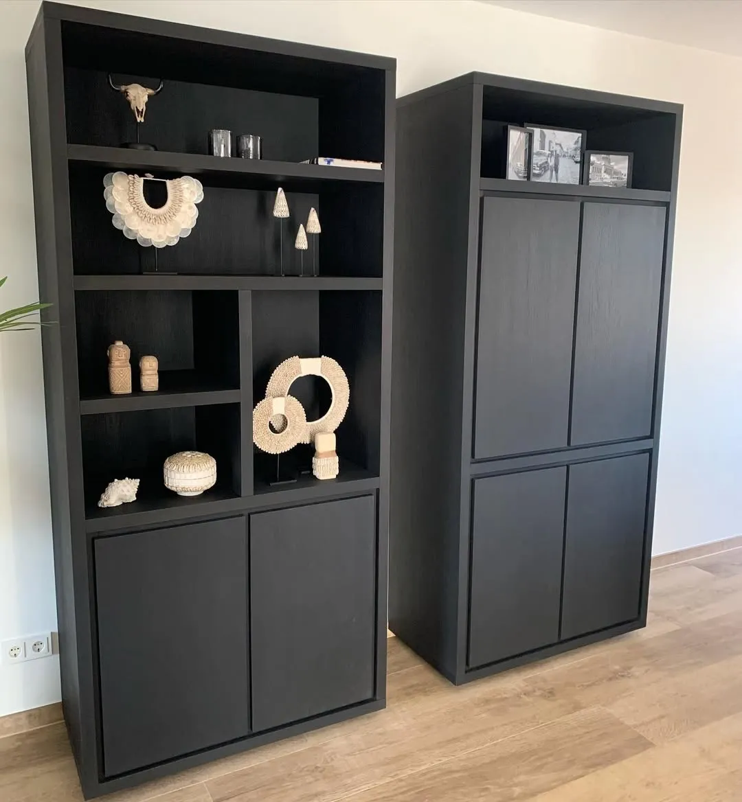 Zwart eiken kasten